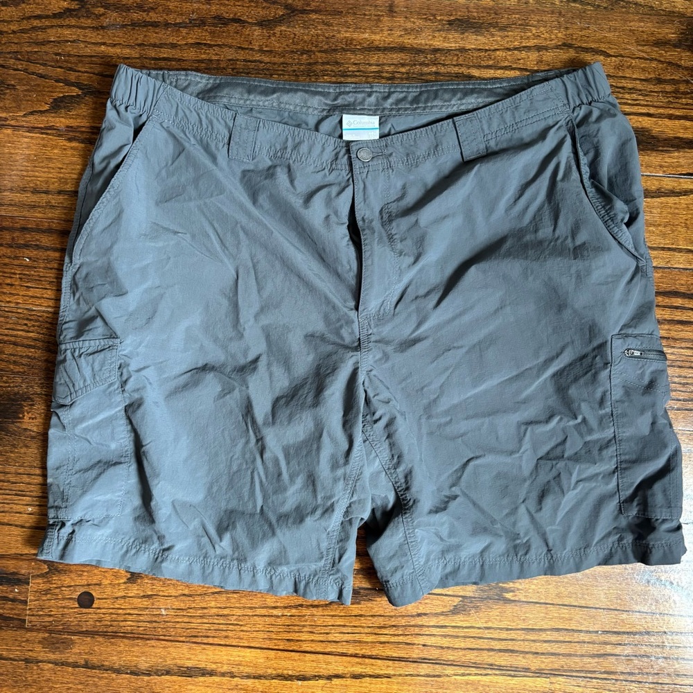 Columbia Gray Cargo Shorts Lightweight Hiking Essential